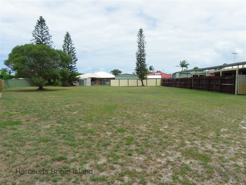 8 Iris Court, Bongaree QLD 4507