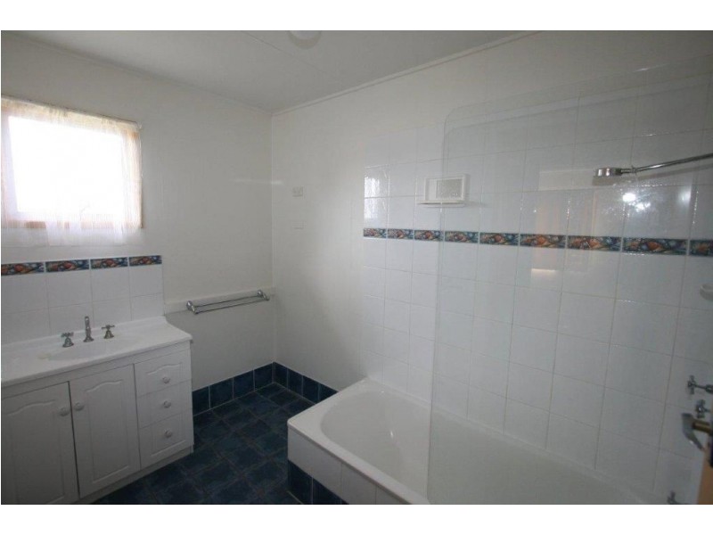 23 Penguin St, Bongaree QLD 4507