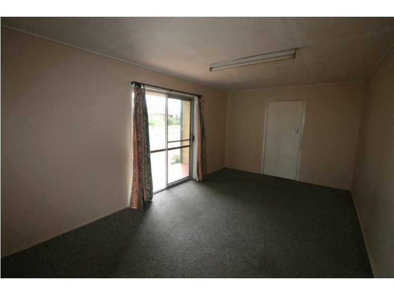 23 Penguin St, Bongaree QLD 4507