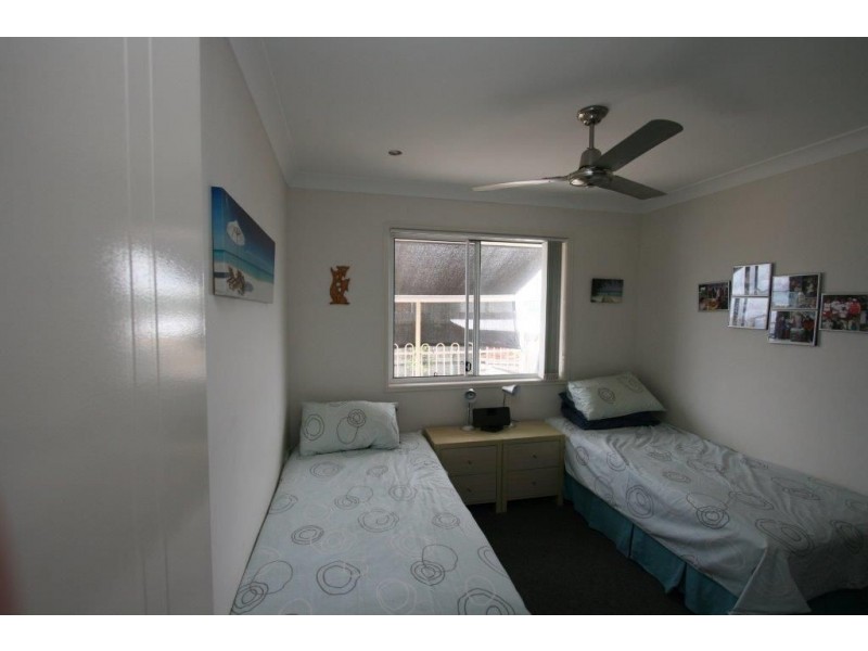 2 Harmony Ave, Bongaree QLD 4507