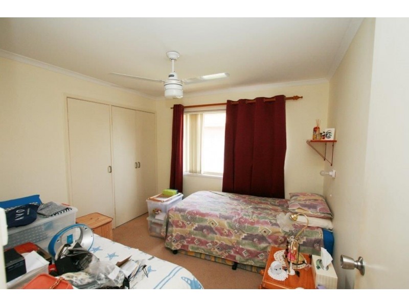 7 Lachlan Cres, Sandstone Point QLD 4511