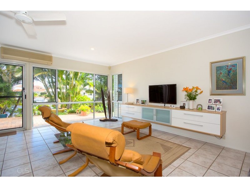 29 Bowsprit Cres, Banksia Beach QLD 4507