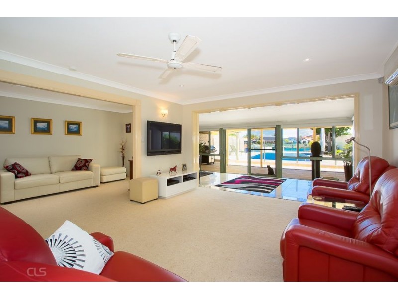2/61 Pacific Dr, Banksia Beach QLD 4507