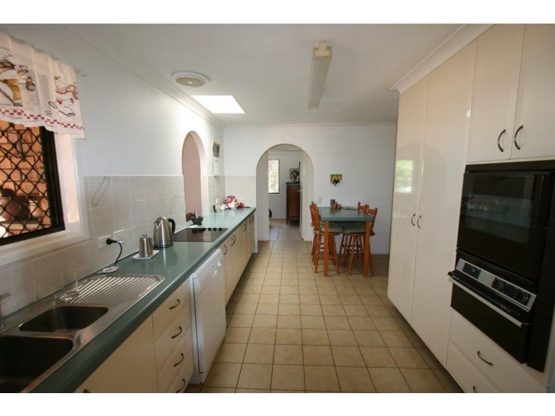 44 Ford St, Bongaree QLD 4507