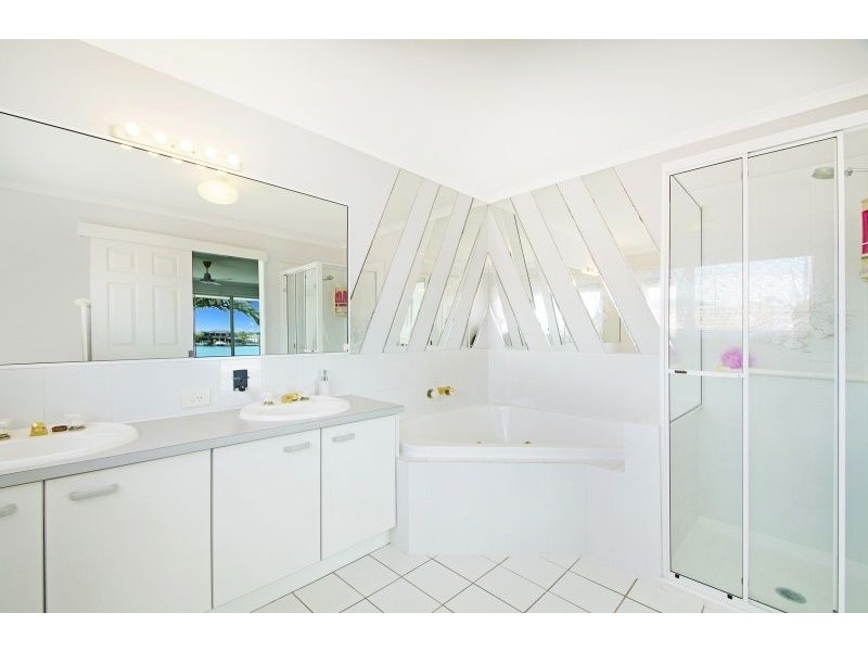 25 Botany Crescent, Banksia Beach QLD 4507