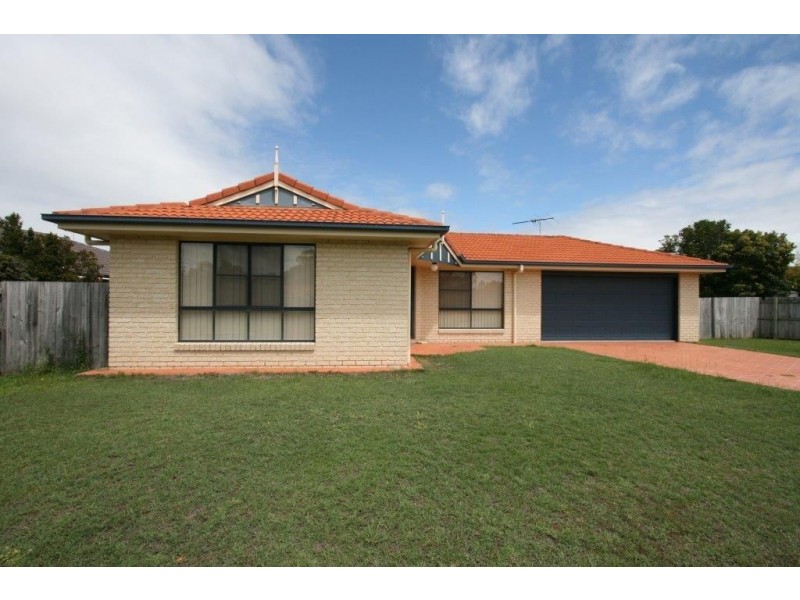 17 Mossman Way, Sandstone Point QLD 4511