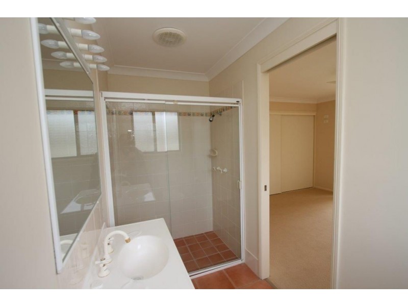 17 Mossman Way, Sandstone Point QLD 4511