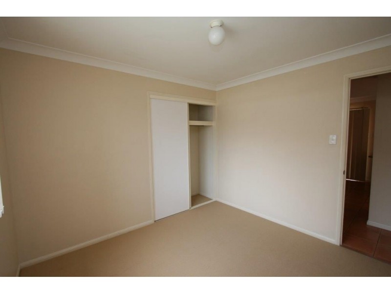 17 Mossman Way, Sandstone Point QLD 4511