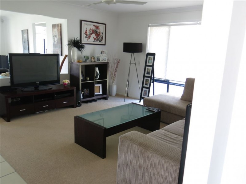 3 Dunwich Court, Sandstone Point QLD 4511