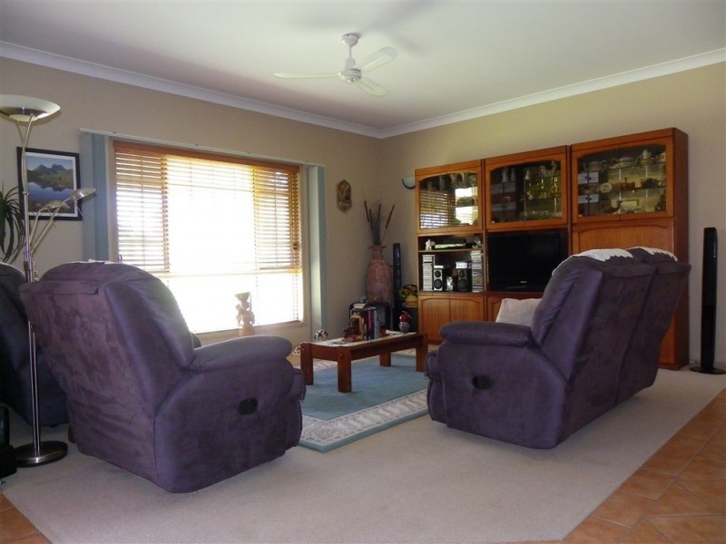 3 Newport Circuit, Sandstone Point QLD 4511