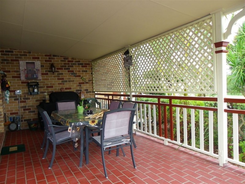 3 Newport Circuit, Sandstone Point QLD 4511