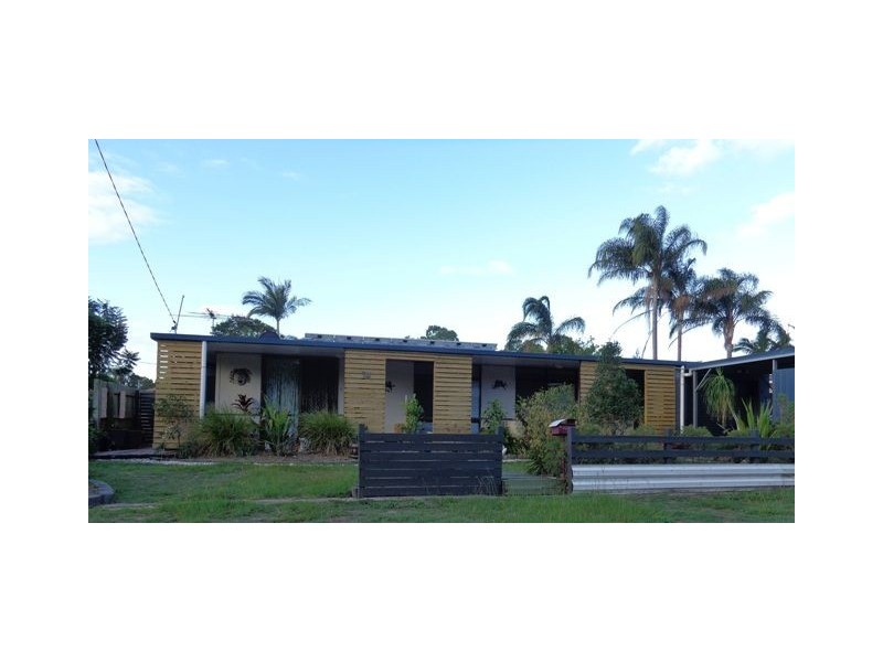 18 Ranald Ave, Ningi QLD 4511