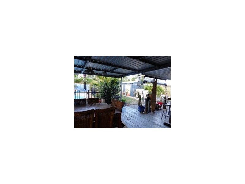 18 Ranald Ave, Ningi QLD 4511