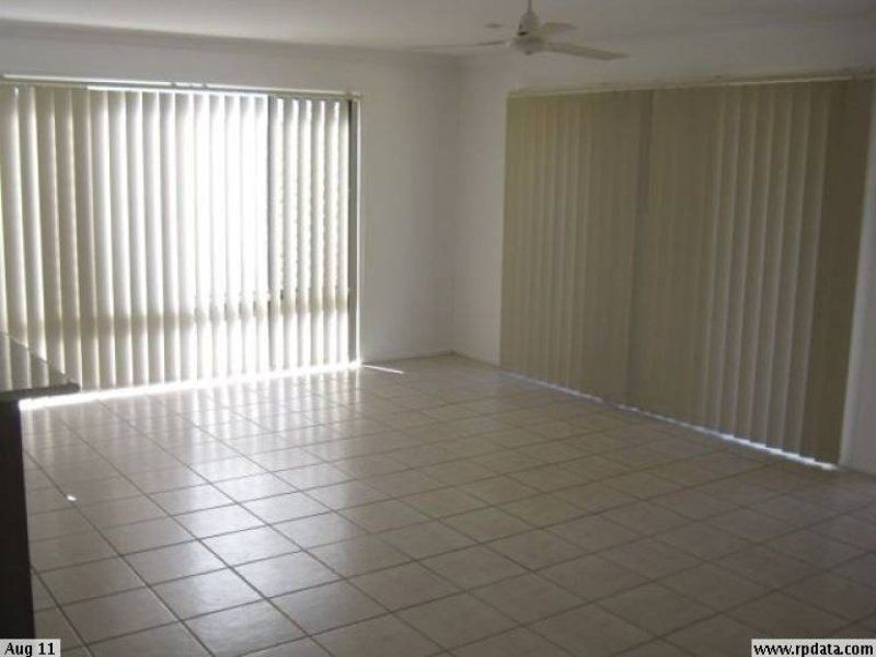 317 Bestmann Rd, Sandstone Point QLD 4511