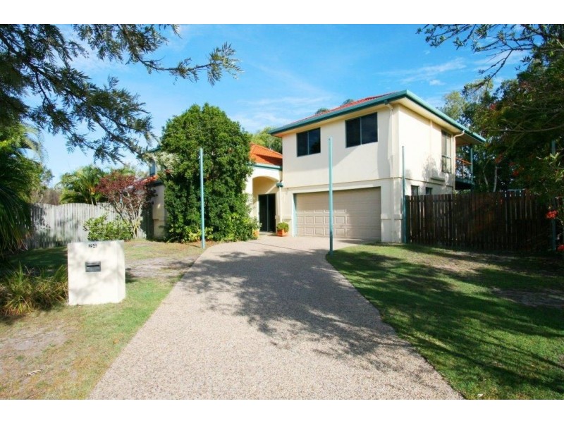 24 Schooner Crt, Banksia Beach QLD 4507