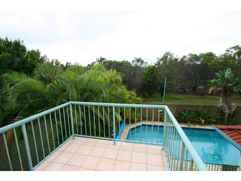 24 Schooner Crt, Banksia Beach QLD 4507
