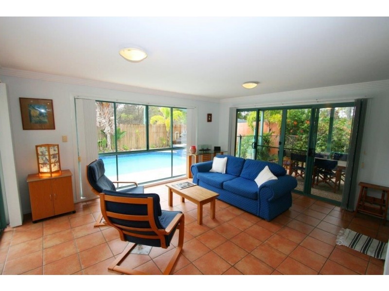 24 Schooner Crt, Banksia Beach QLD 4507