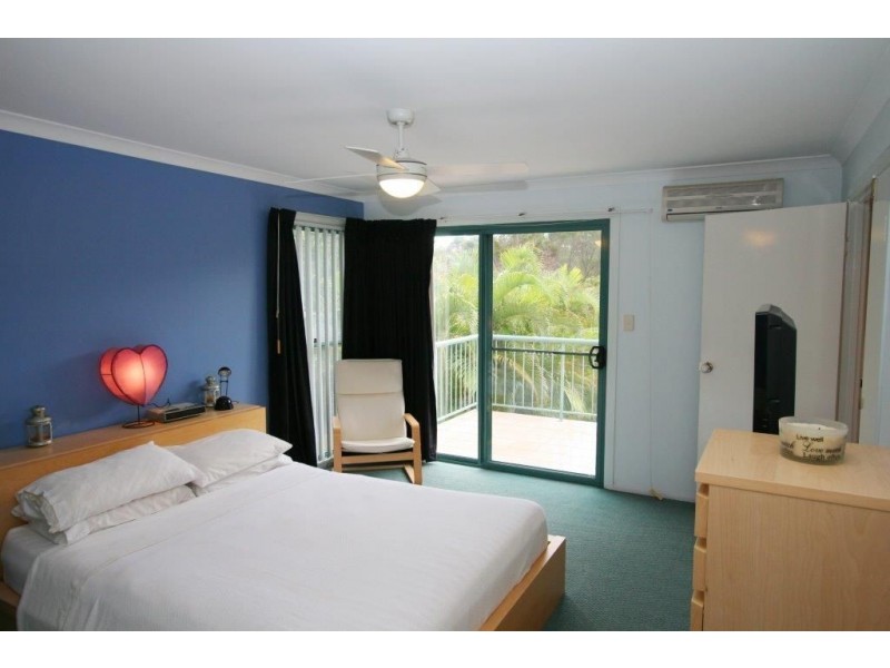 24 Schooner Crt, Banksia Beach QLD 4507