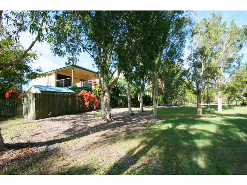 24 Schooner Crt, Banksia Beach QLD 4507