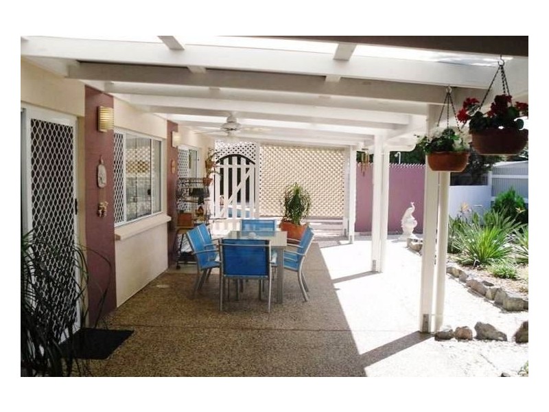 18 Anchor Court, Banksia Beach QLD 4507