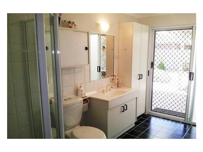 18 Anchor Court, Banksia Beach QLD 4507