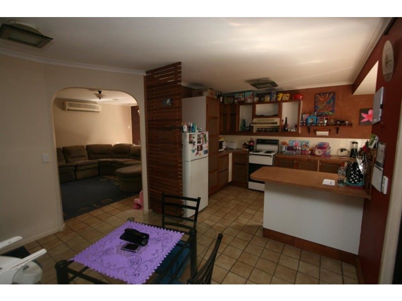 28 Avon Ave, Banksia Beach QLD 4507