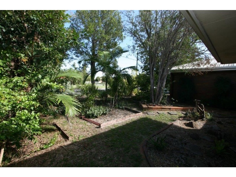 28 Avon Ave, Banksia Beach QLD 4507