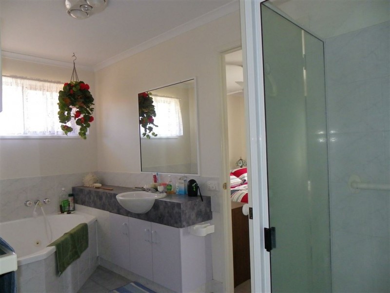 5 Perch Circuit, Sandstone Point QLD 4511