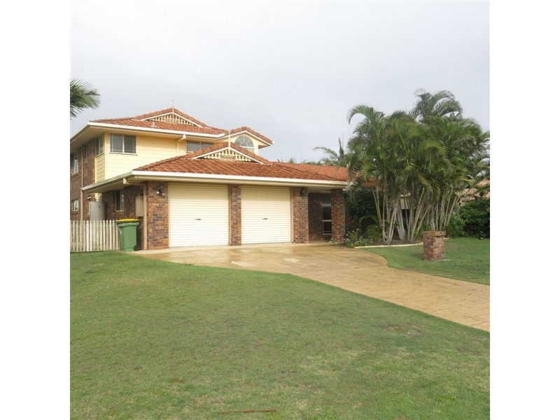 7 Tasman Court, Banksia Beach QLD 4507