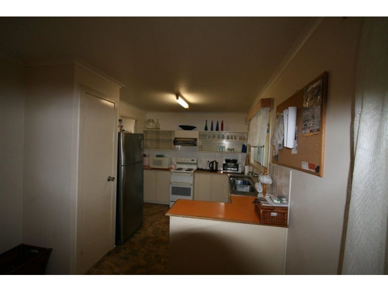 32 Caltowie Ave, Banksia Beach QLD 4507