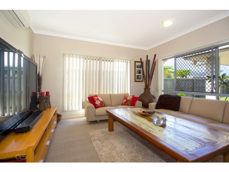 4 Baza, Banksia Beach QLD 4507