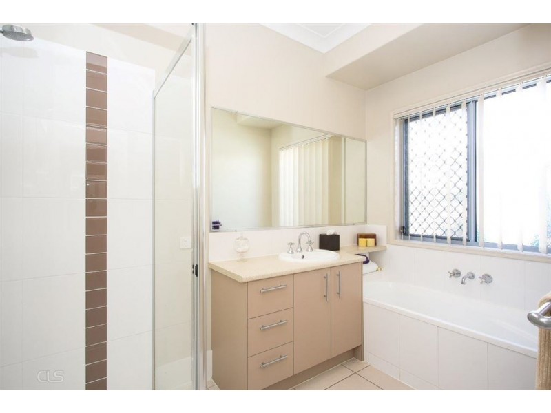 4 Baza, Banksia Beach QLD 4507