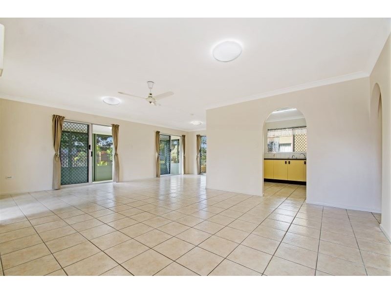 28 Brookes Cres, Woorim QLD 4507