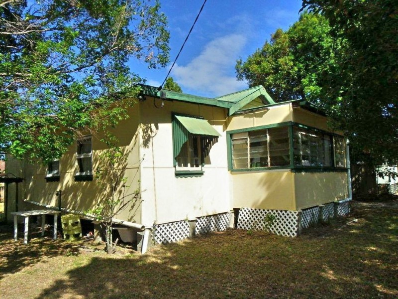 6 Lapwing St, Bongaree QLD 4507