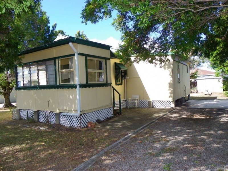 6 Lapwing St, Bongaree QLD 4507