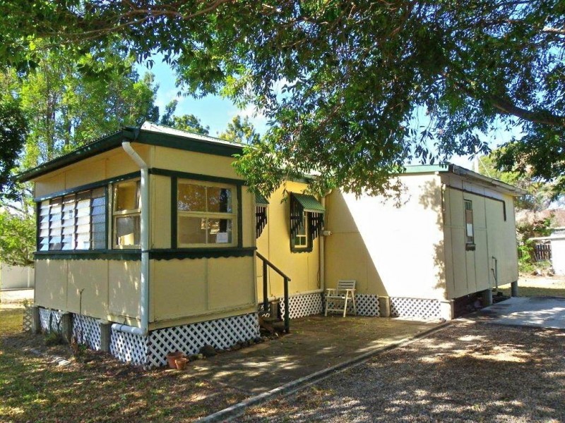 6 Lapwing St, Bongaree QLD 4507