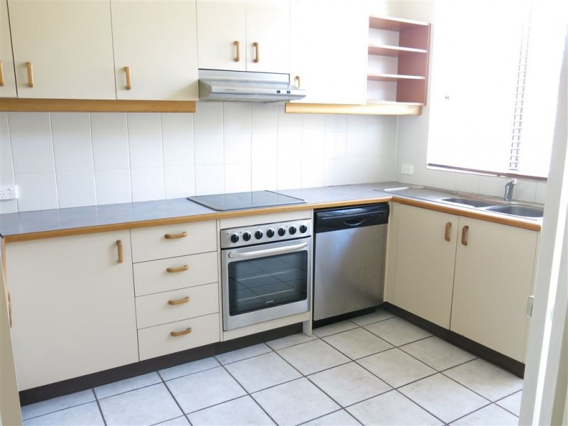 3/2 Solander Esplanade, Banksia Beach QLD 4507