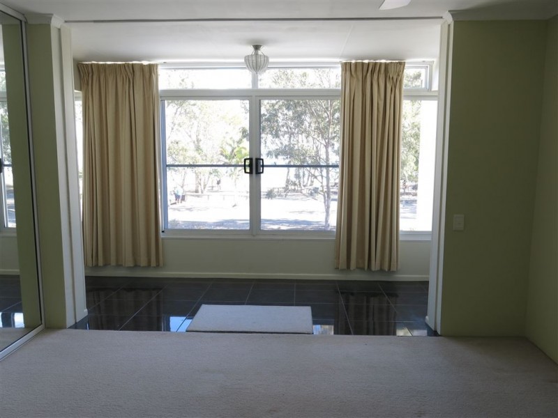 3/2 Solander Esplanade, Banksia Beach QLD 4507