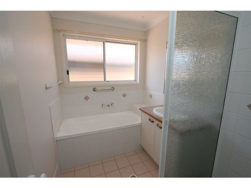 1 Weddell Court, Bongaree QLD 4507