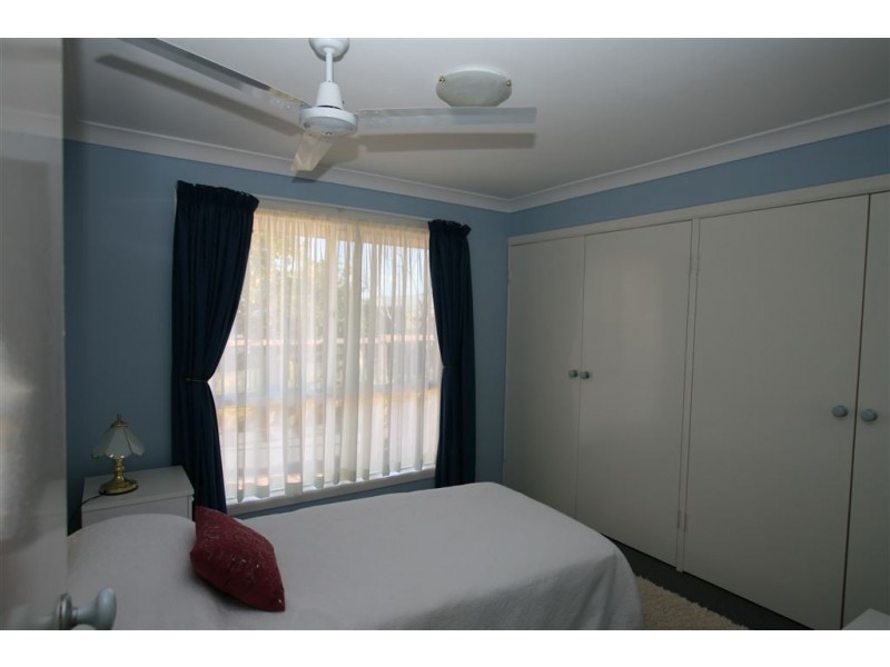 6 Cutter Cr, Banksia Beach QLD 4507