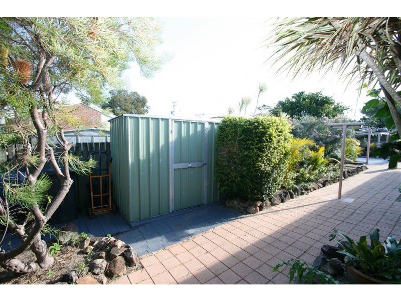6 Cutter Cr, Banksia Beach QLD 4507