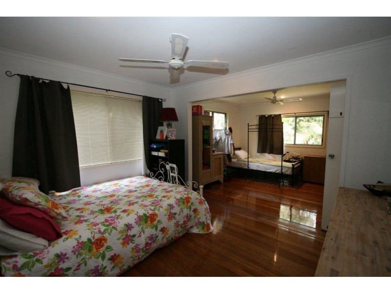 8 Bracken Street, Woorim QLD 4507