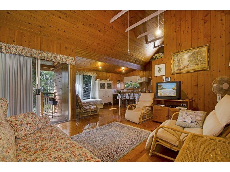 146 White Patch Esplanade, White Patch QLD 4507