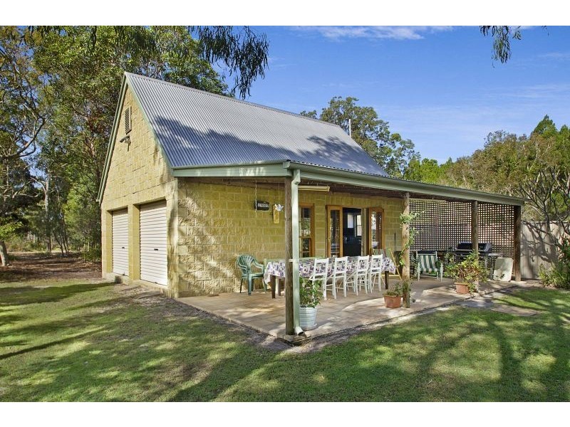 146 White Patch Esplanade, White Patch QLD 4507