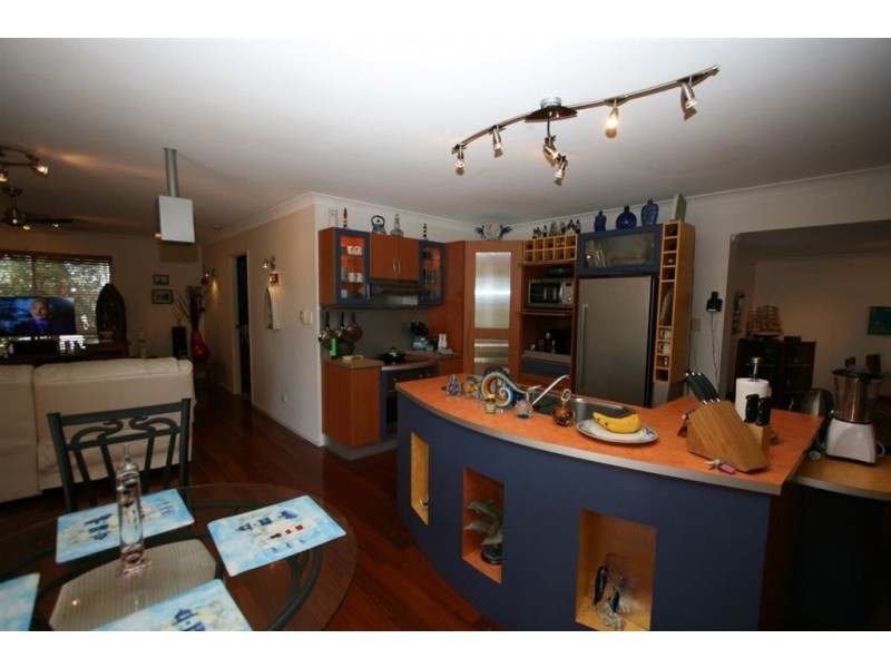 29 Hoya Cres, Bongaree QLD 4507