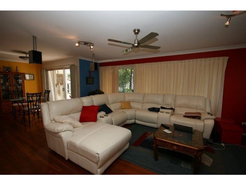 29 Hoya Cres, Bongaree QLD 4507