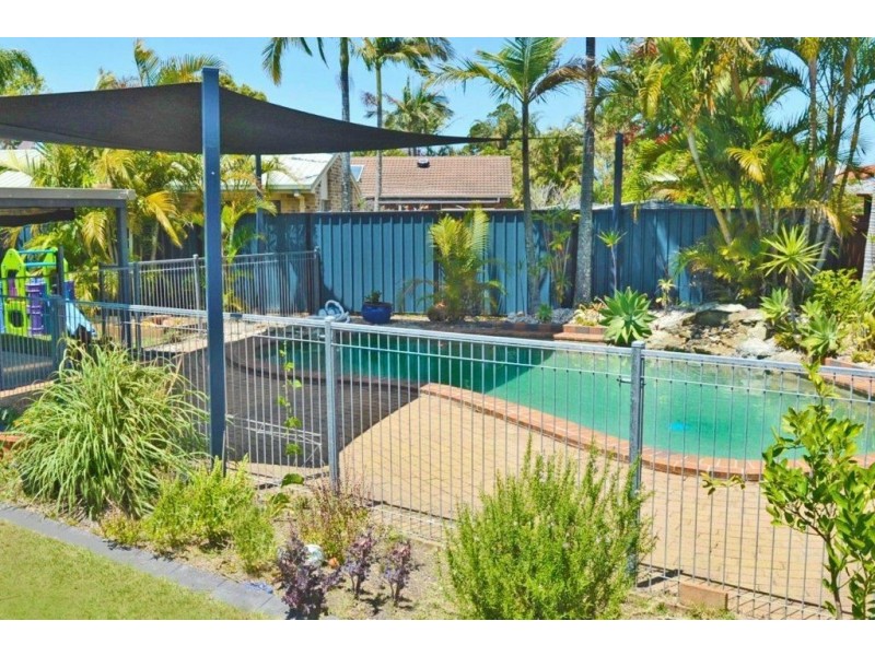 4 Violet Court, Bongaree QLD 4507