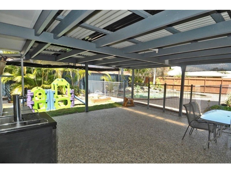 4 Violet Court, Bongaree QLD 4507