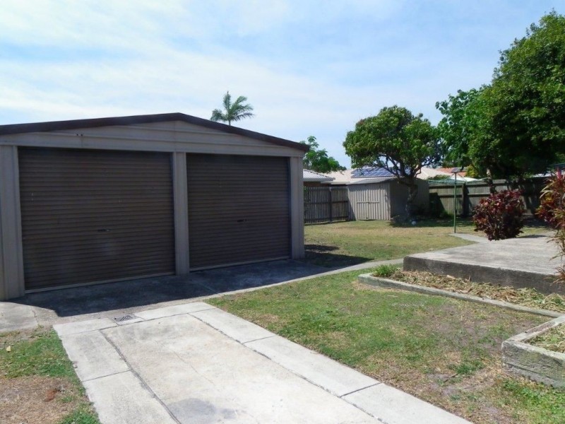 61 Bestmann Road East, Sandstone Point QLD 4511