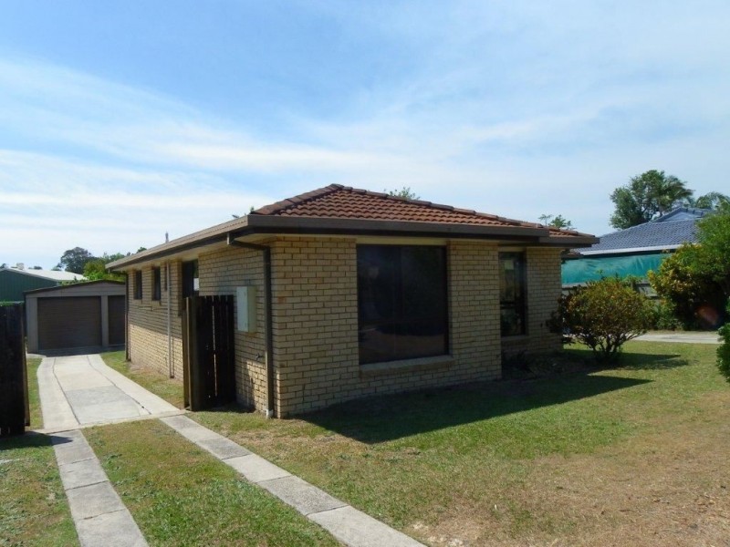 61 Bestmann Road East, Sandstone Point QLD 4511